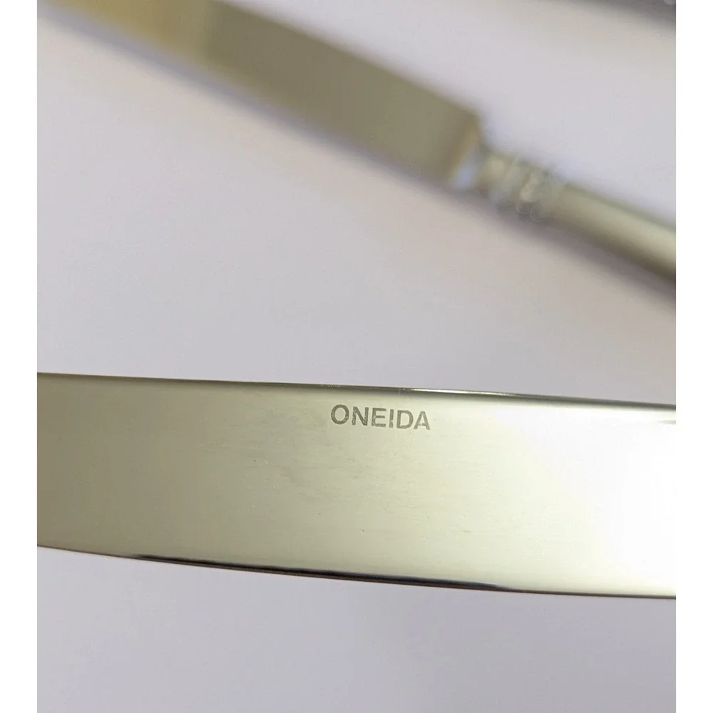 Oneida CADENCE Dinner Knife Knives 18/10 Stainless Indonesia (Set Of 8)